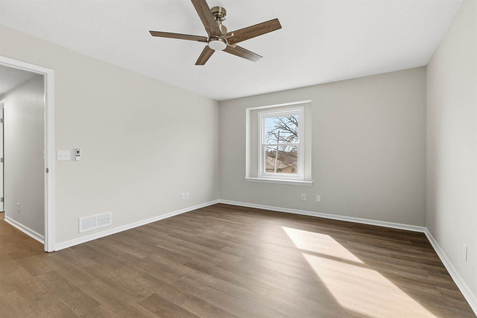 2514 East 51st Street, Davenport, IA 52807