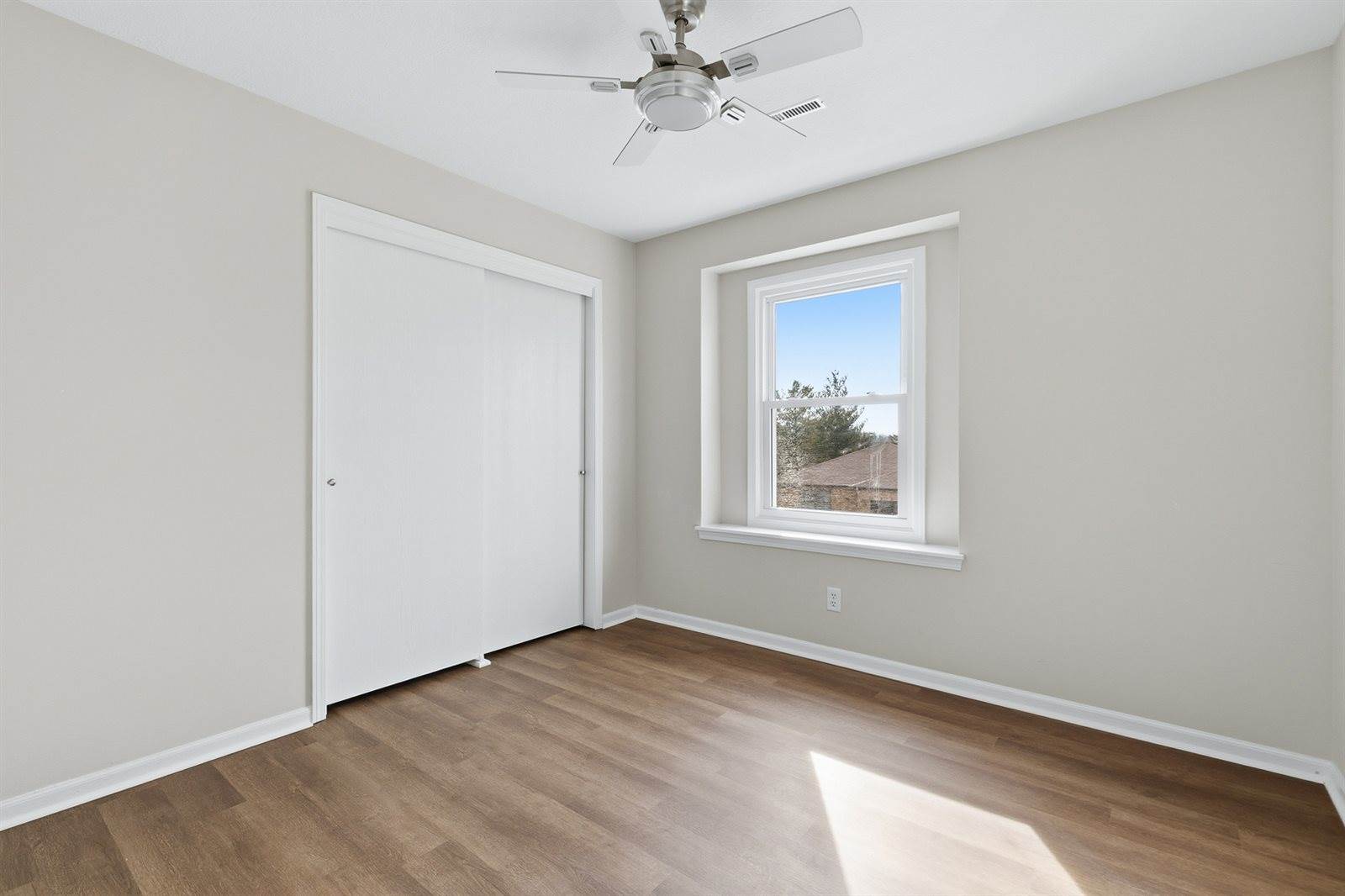 2514 East 51st Street, Davenport, IA 52807