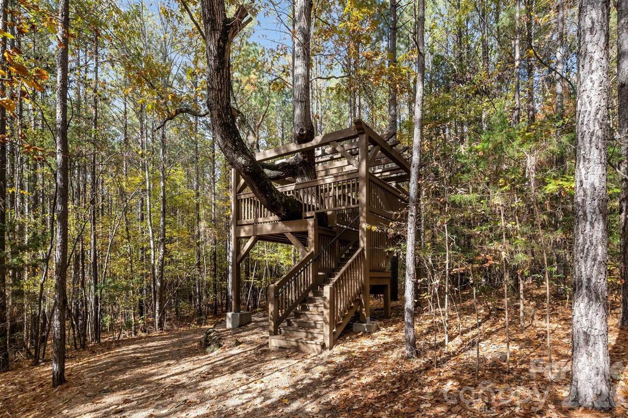 495 Granite Lake Court, Denver, NC 28037