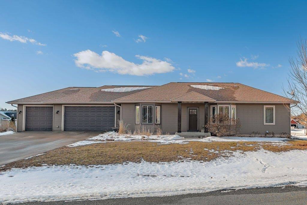 N8353 Ducke Dr, Holland, WI 54636