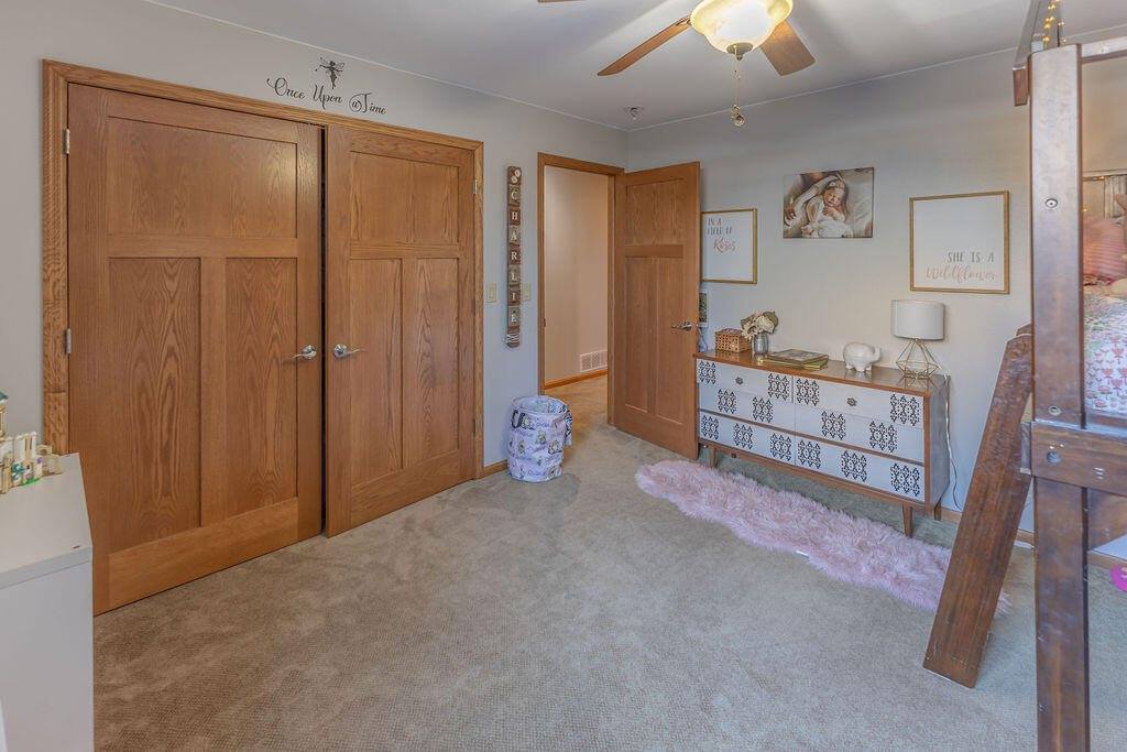 N8353 Ducke Dr, Holland, WI 54636