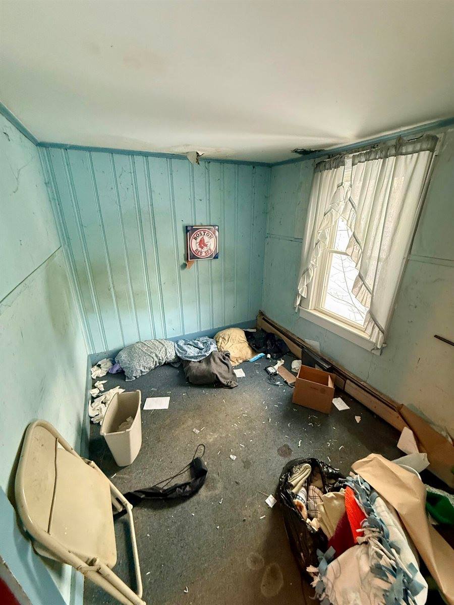 19 Fowler Street, Calais, ME 04619