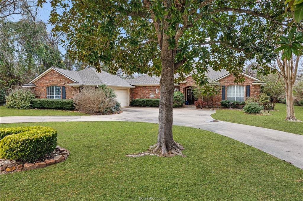 9 Sammy Snead Drive, Hilltop Lakes, TX 77871