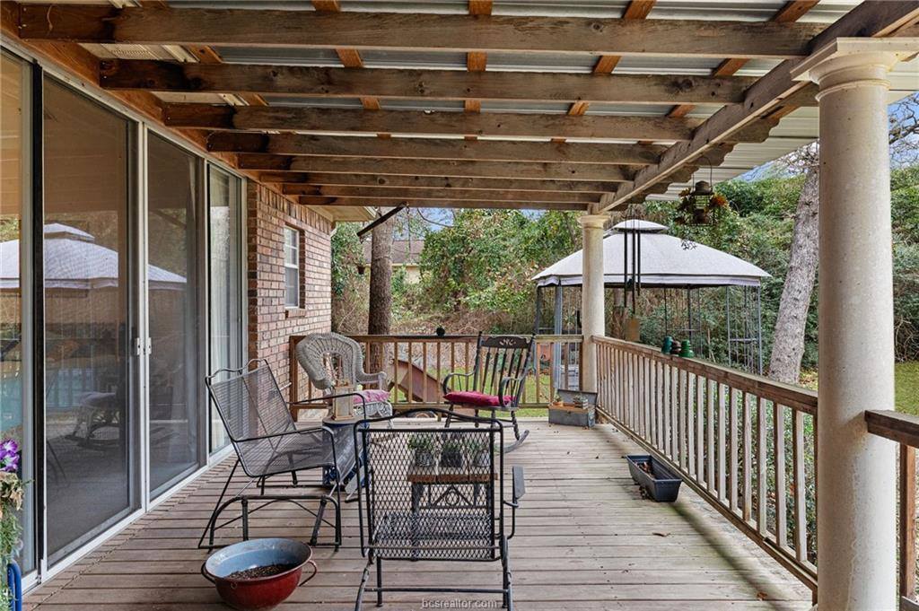 9 Sammy Snead Drive, Hilltop Lakes, TX 77871