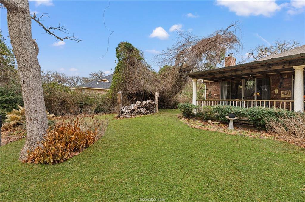 9 Sammy Snead Drive, Hilltop Lakes, TX 77871