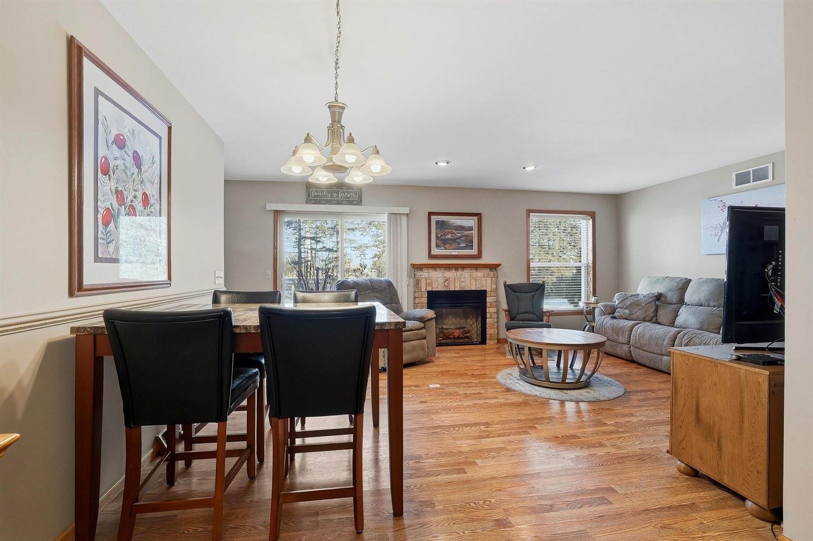 262 White Oak Avenue, Plover, WI 54467