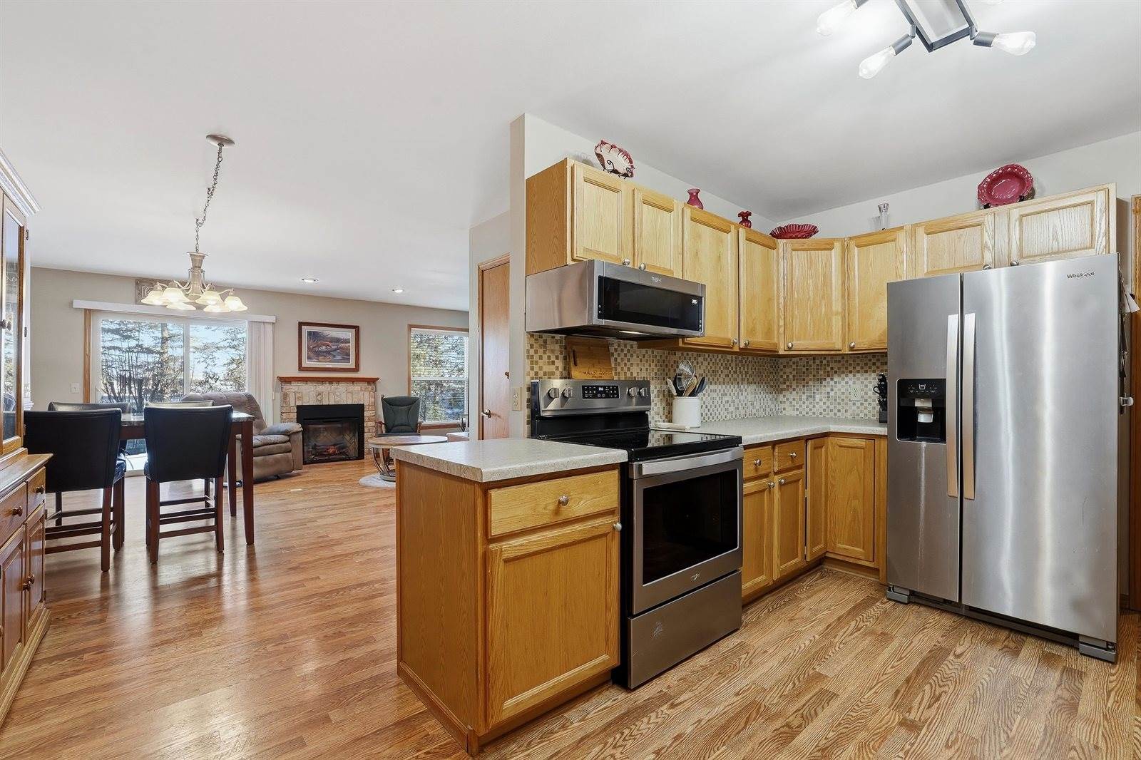 262 White Oak Avenue, Plover, WI 54467