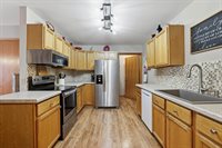 262 White Oak Avenue, Plover, WI 54467