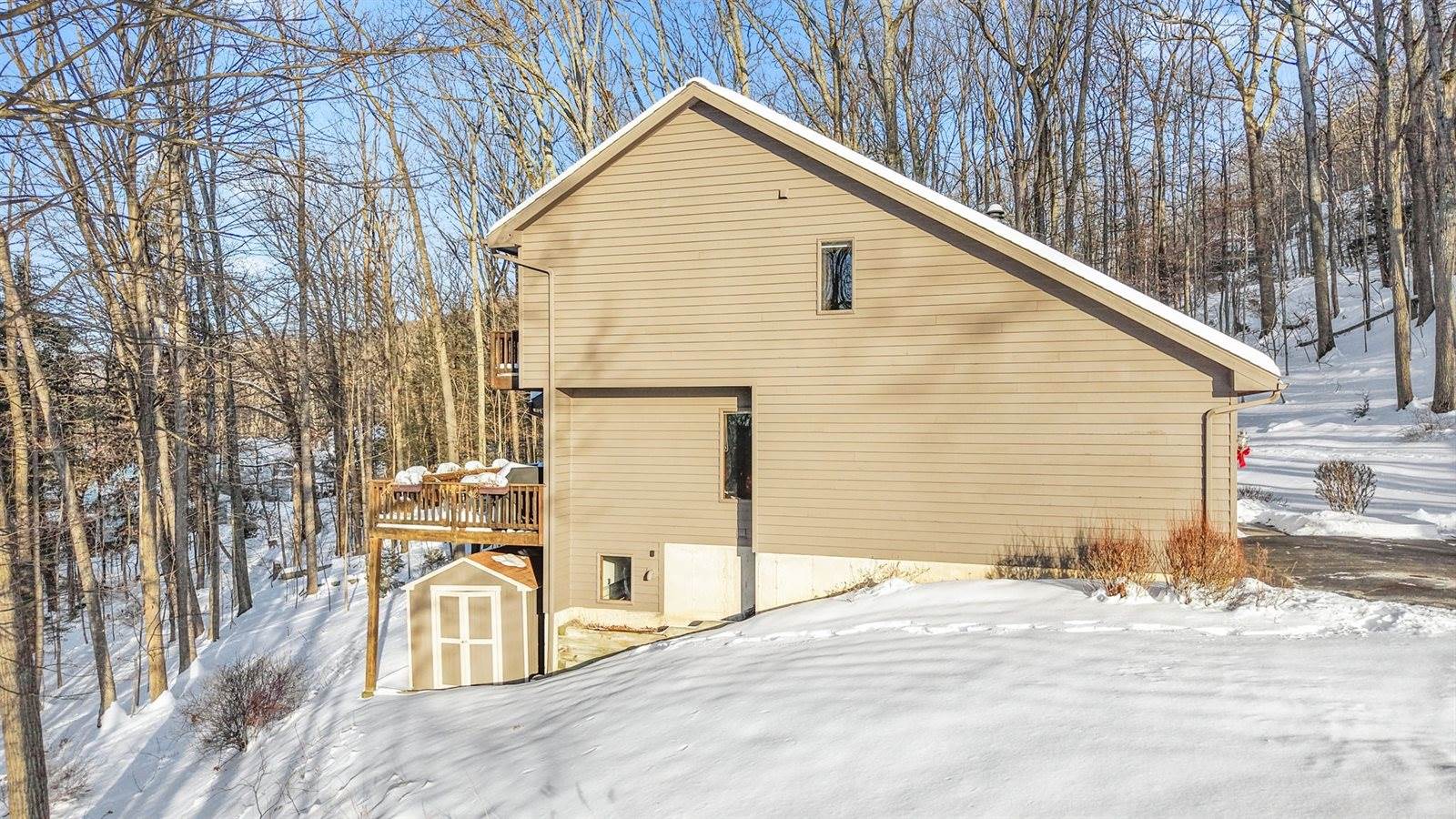 38 Midwood Drive, Binghamton, NY 13903