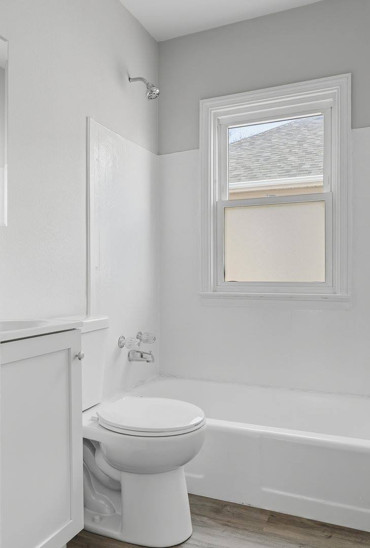 2721 Redwood Avenue, Davenport, IA 52802