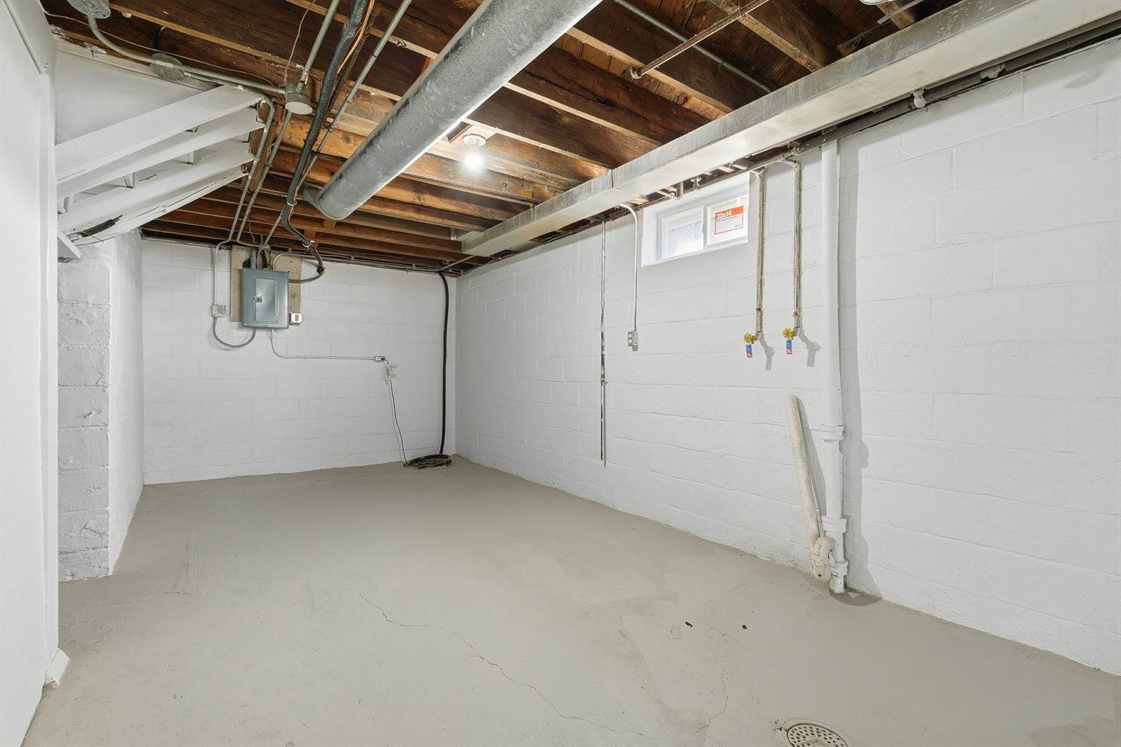 2721 Redwood Avenue, Davenport, IA 52802