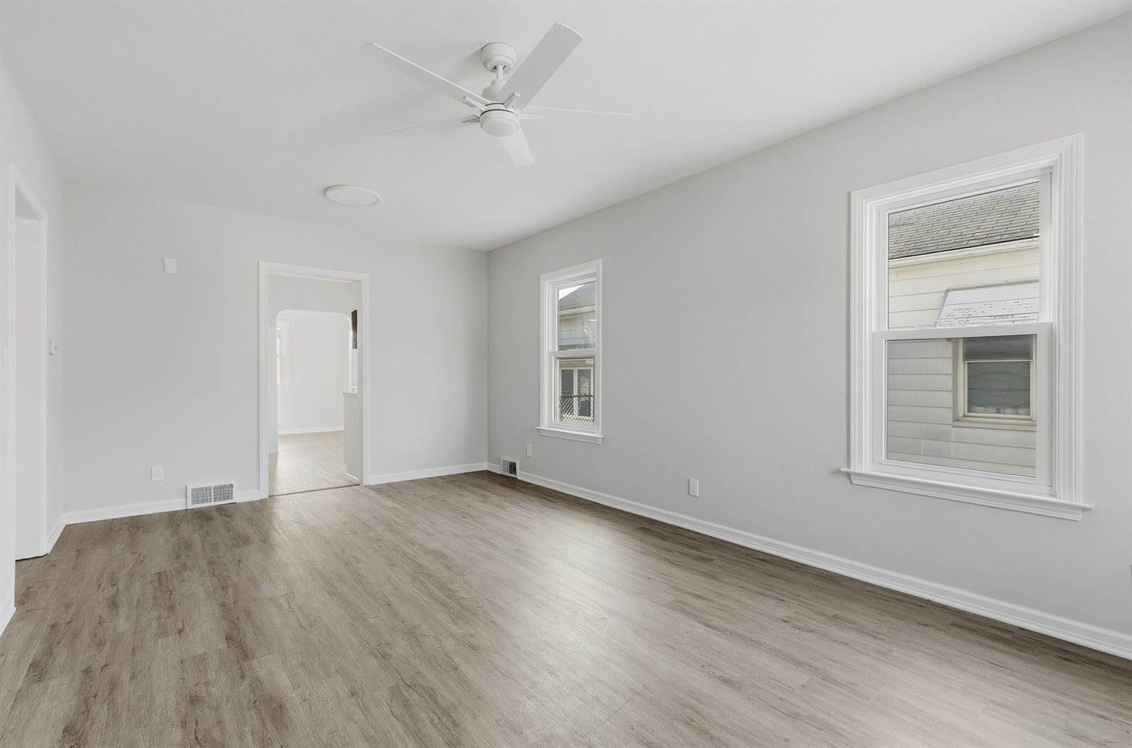 2721 Redwood Avenue, Davenport, IA 52802