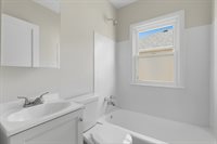 2721 Redwood Avenue, Davenport, IA 52802