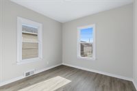 2721 Redwood Avenue, Davenport, IA 52802