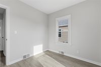 2721 Redwood Avenue, Davenport, IA 52802