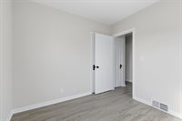 2721 Redwood Avenue, Davenport, IA 52802