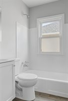 2721 Redwood Avenue, Davenport, IA 52802