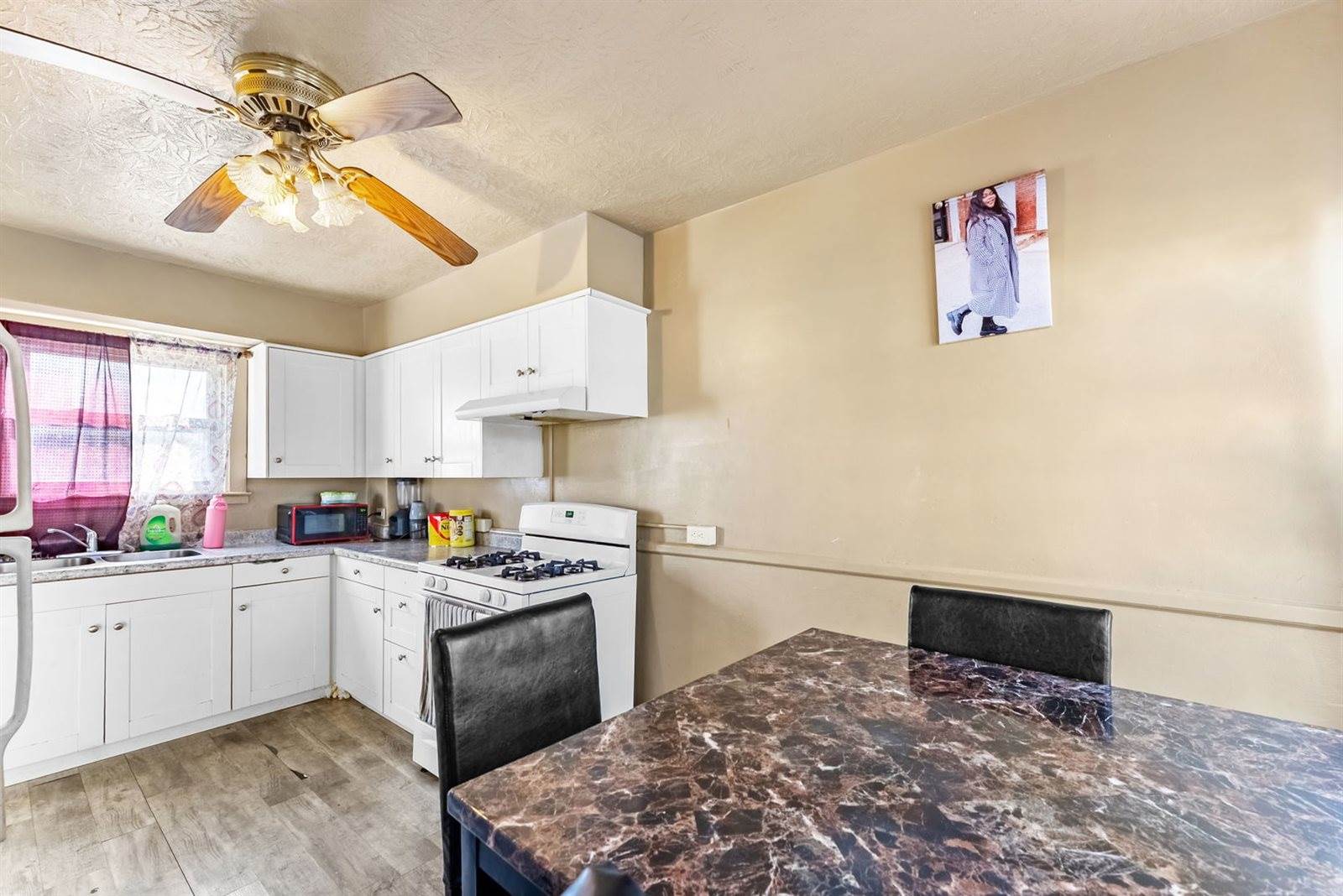 2335-2337 6th Street Court, East Moline, IL 61244