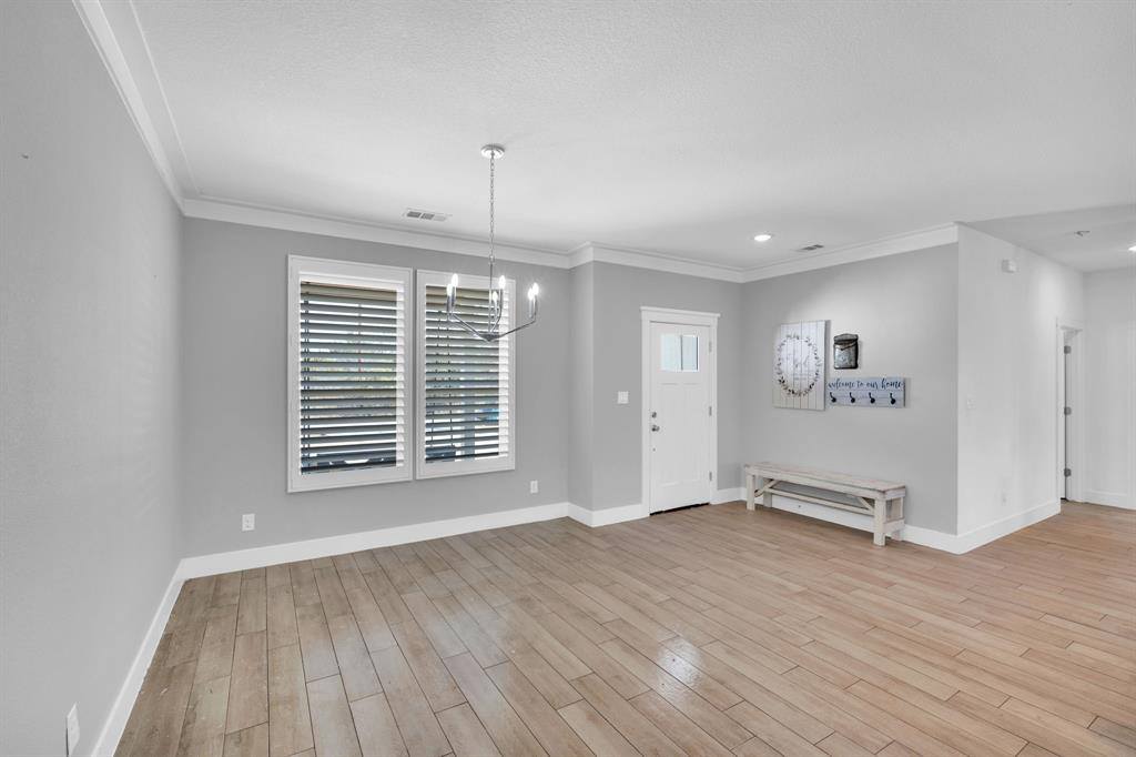 5622 Mesa Loop, Granbury, TX 76048