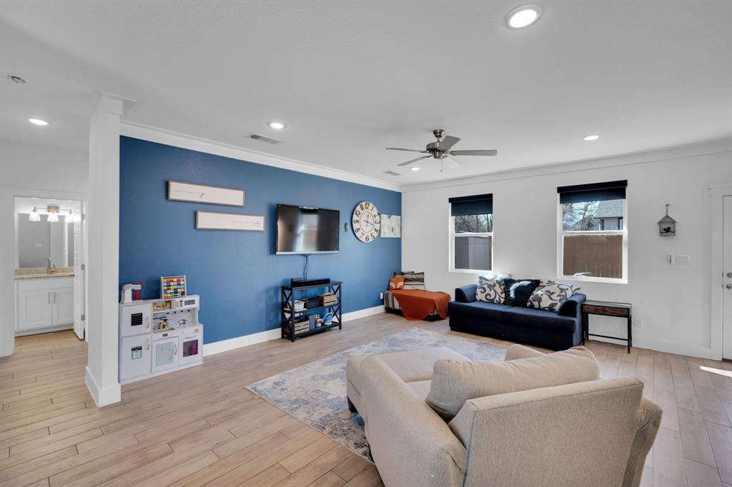 5622 Mesa Loop, Granbury, TX 76048