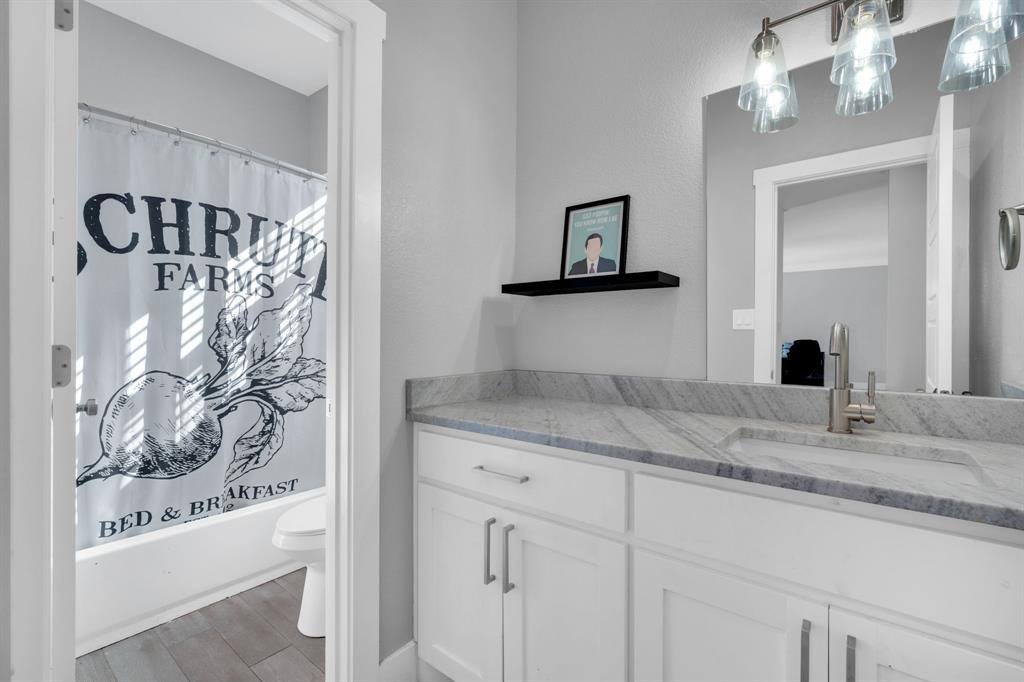 5622 Mesa Loop, Granbury, TX 76048