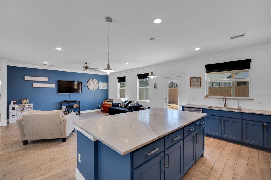 5622 Mesa Loop, Granbury, TX 76048