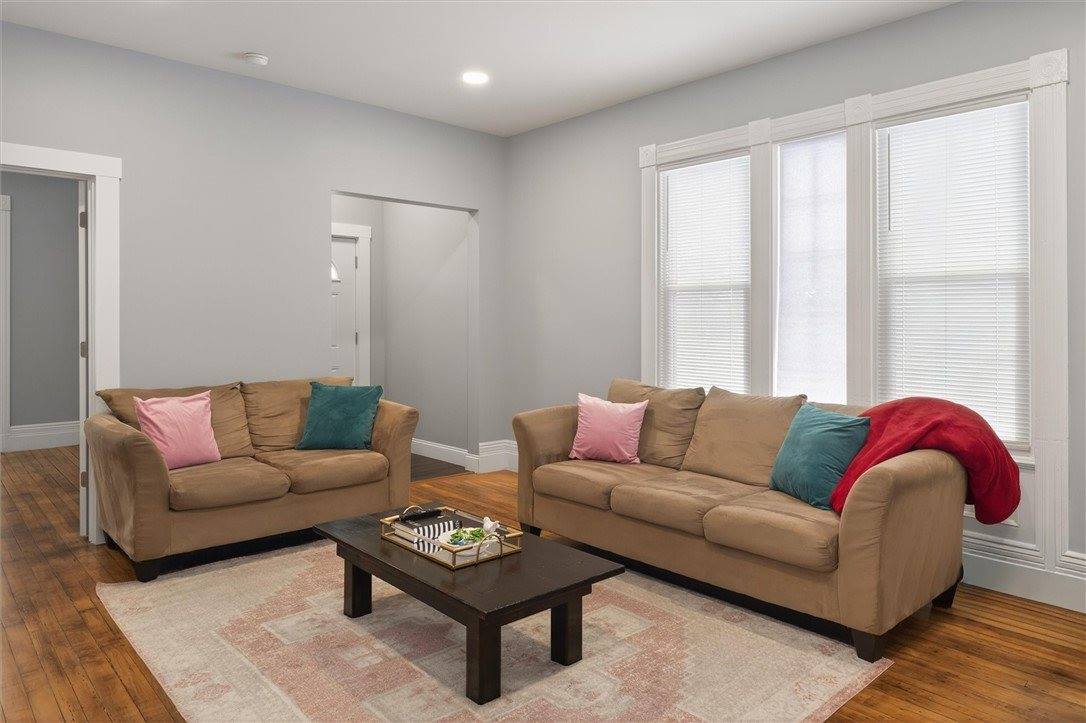 79 Avenue B, Rochester, NY 14621