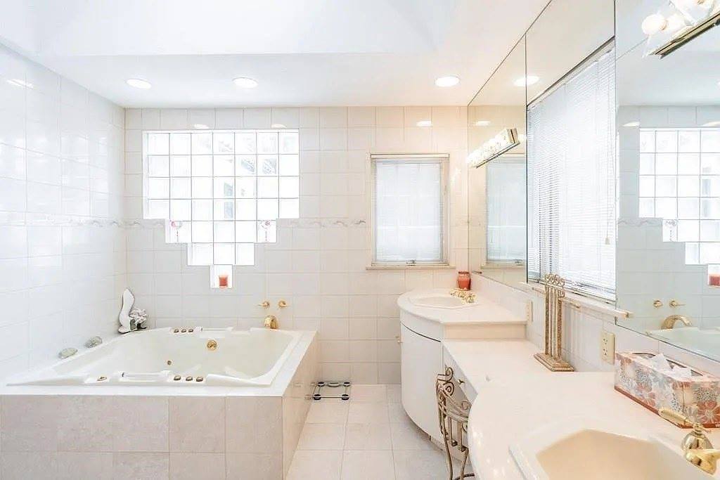 177 Springfield St, Springfield, MA 01107