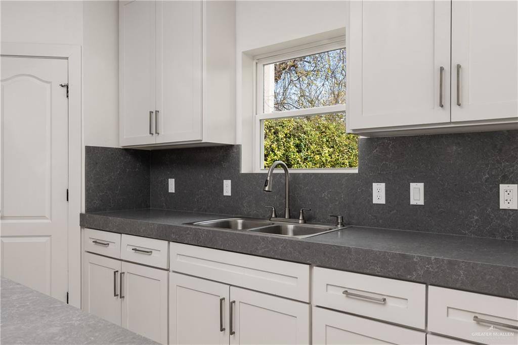 2339 South 42nd Lane, McAllen, TX 78503