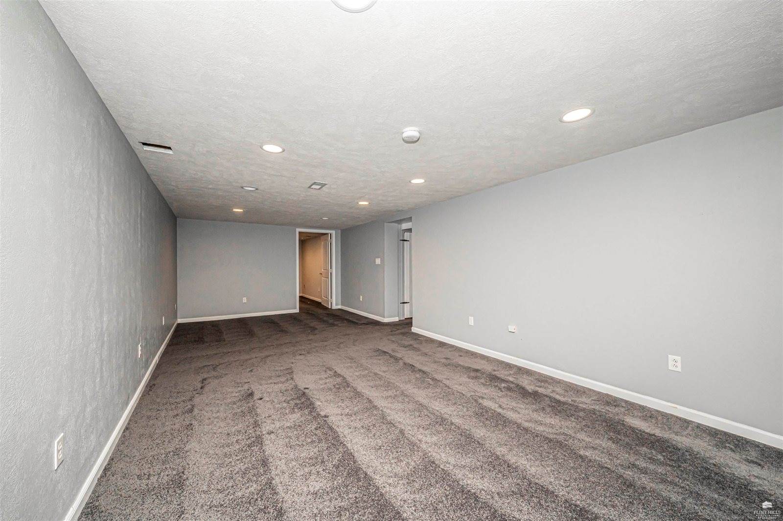 109 NE 13th, Abilene, KS 67410