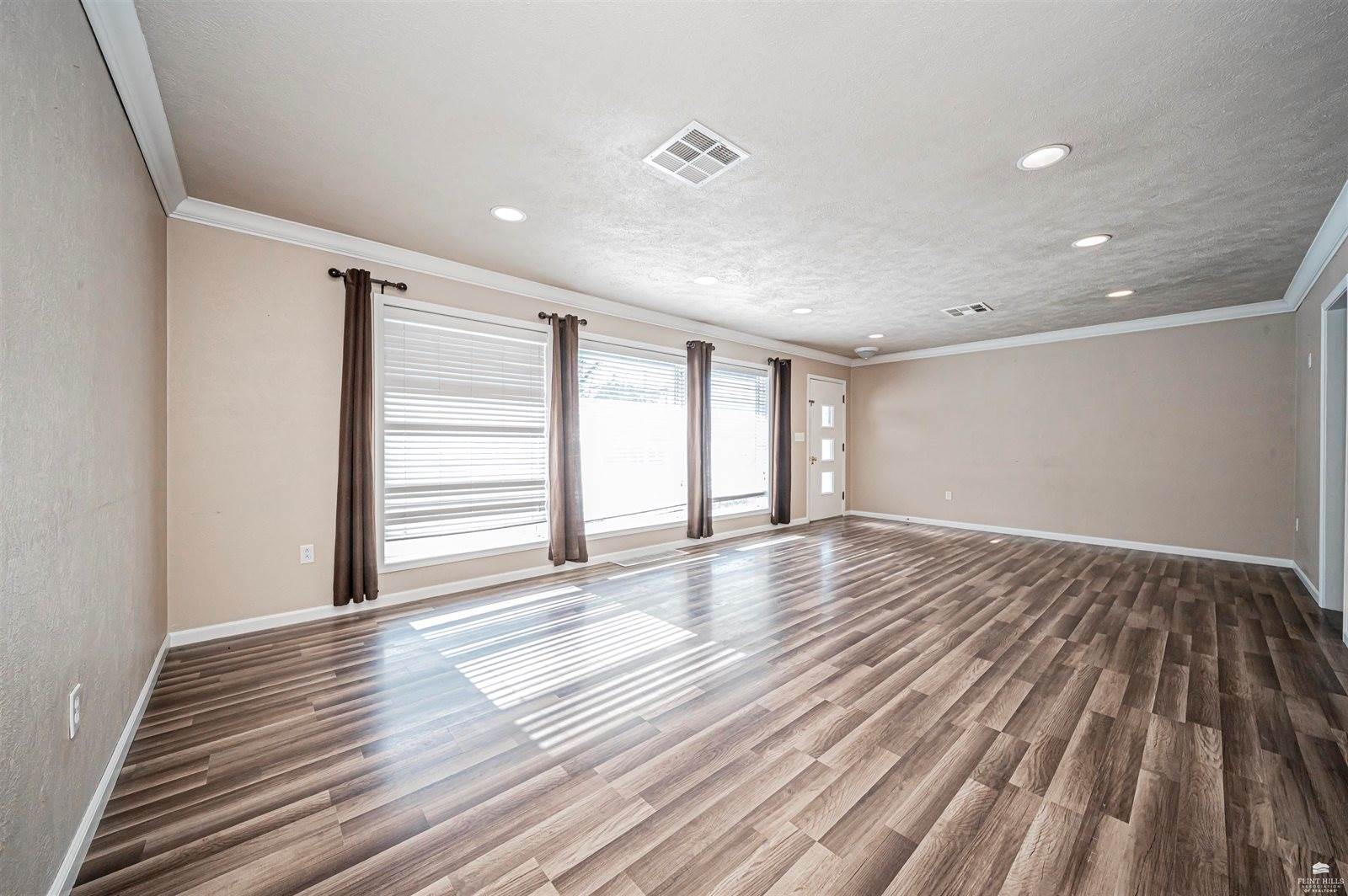 109 NE 13th, Abilene, KS 67410