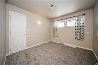 109 NE 13th, Abilene, KS 67410