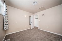 109 NE 13th, Abilene, KS 67410