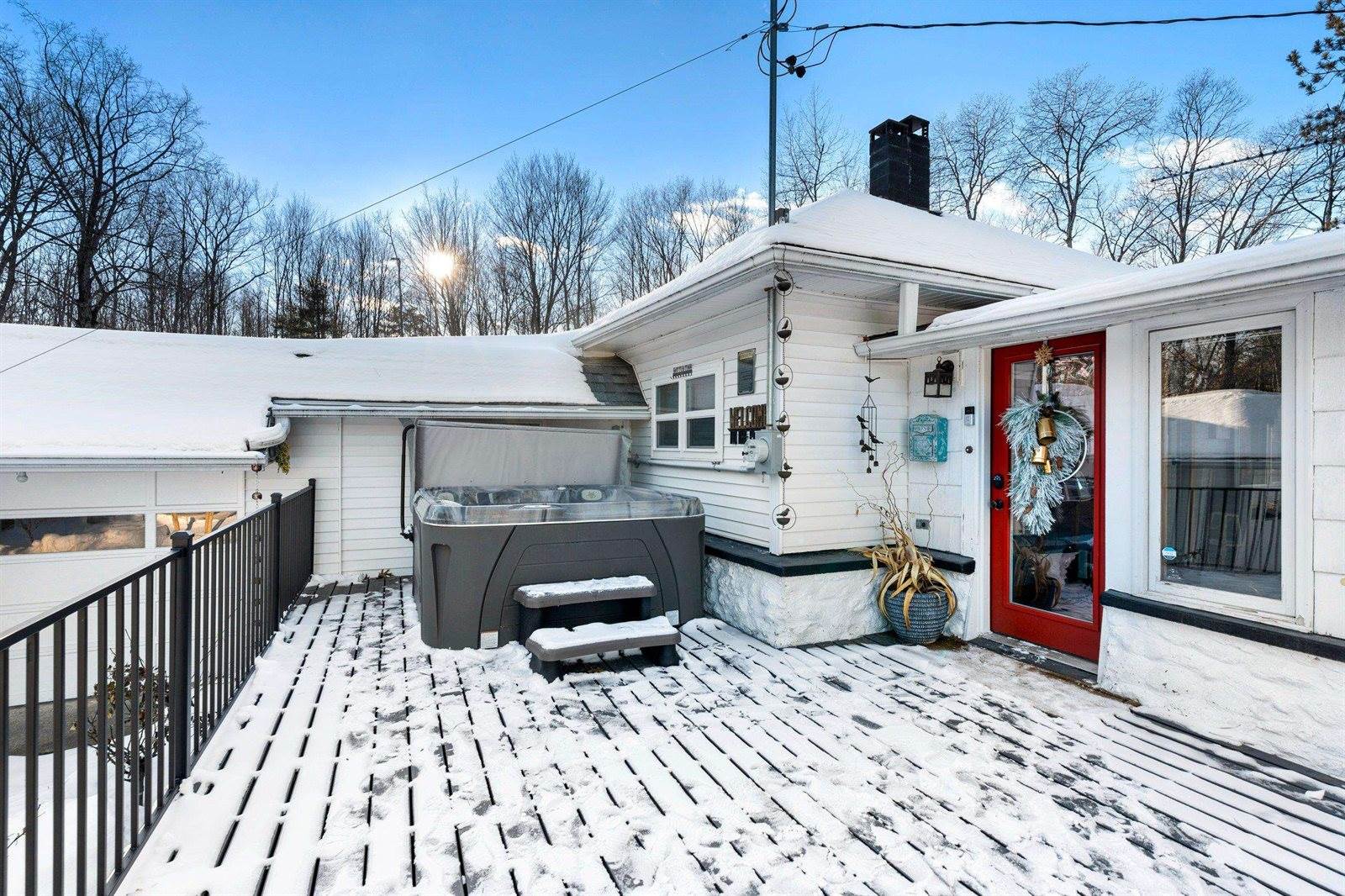 N7853 Noquebay Road, Crivitz, WI 54114