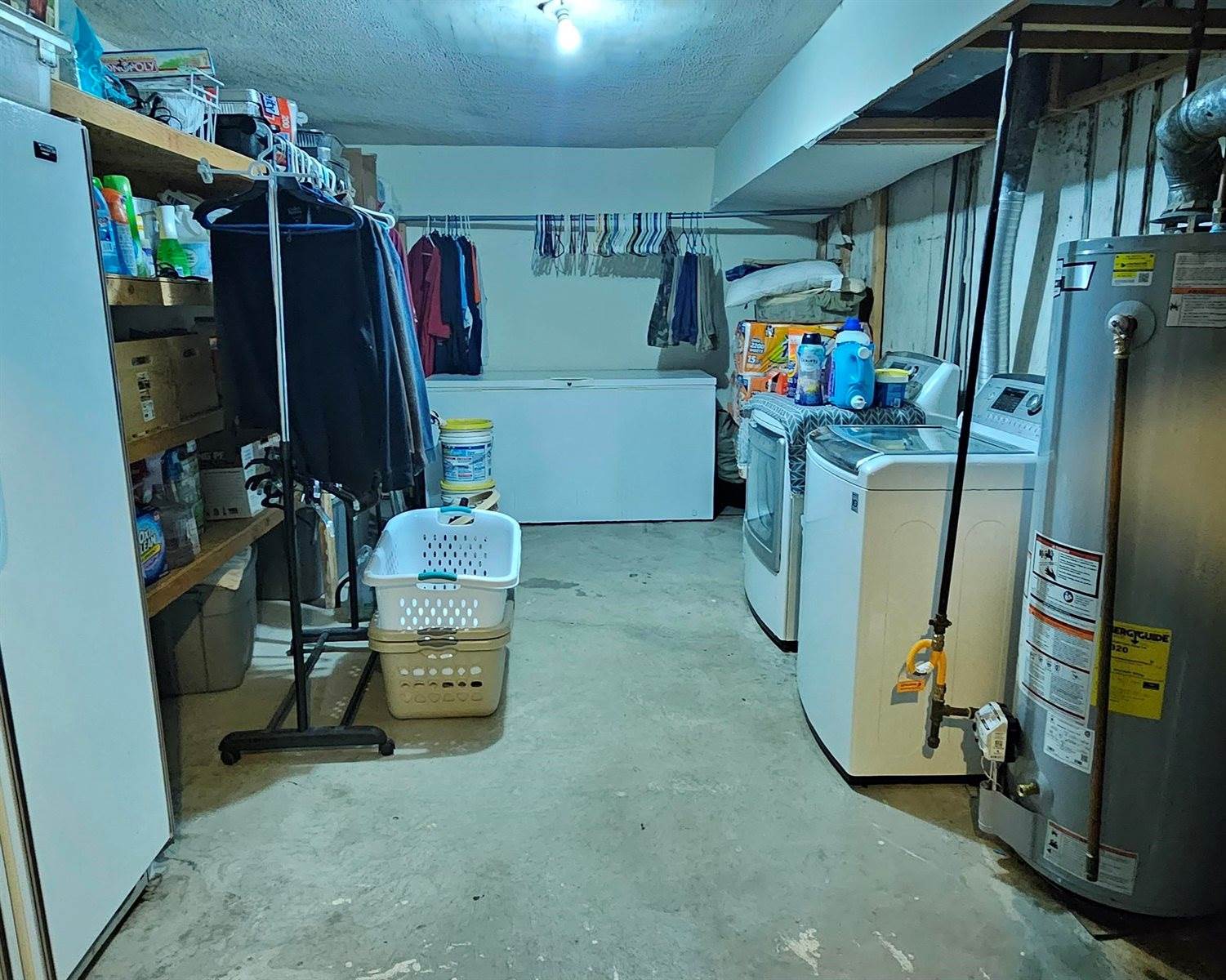 2420 North Edgemoor St, Wichita, KS 67220