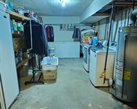 2420 North Edgemoor St, Wichita, KS 67220