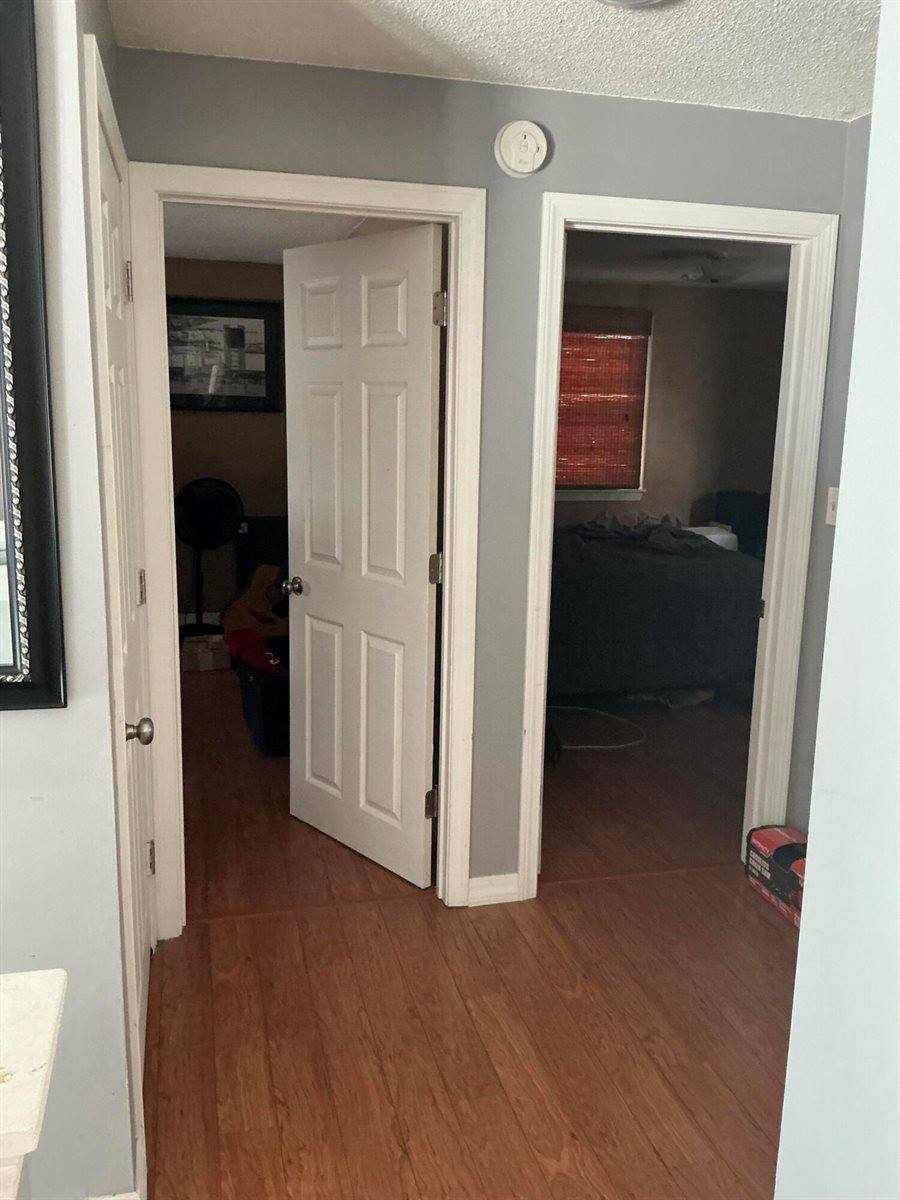 1 Carolyn Street, Topsham, ME 04086