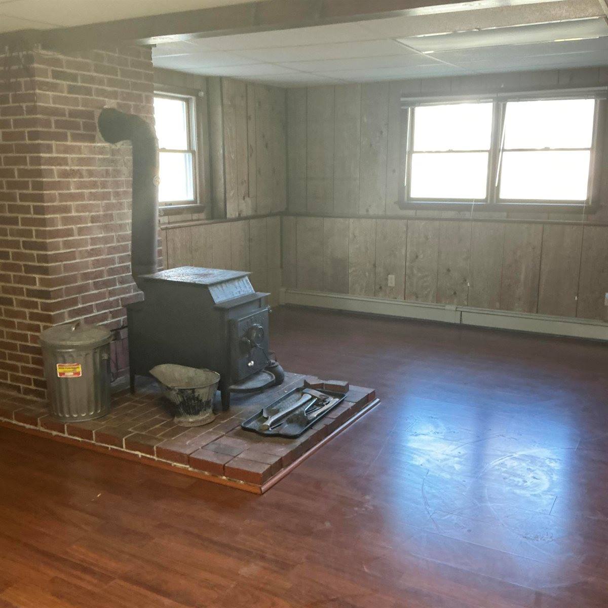 1 Carolyn Street, Topsham, ME 04086