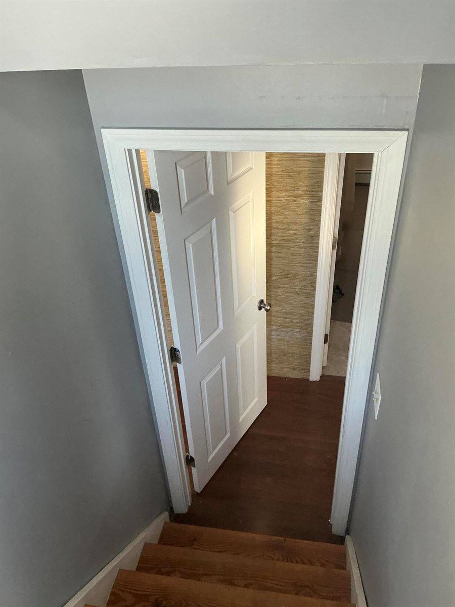 1 Carolyn Street, Topsham, ME 04086