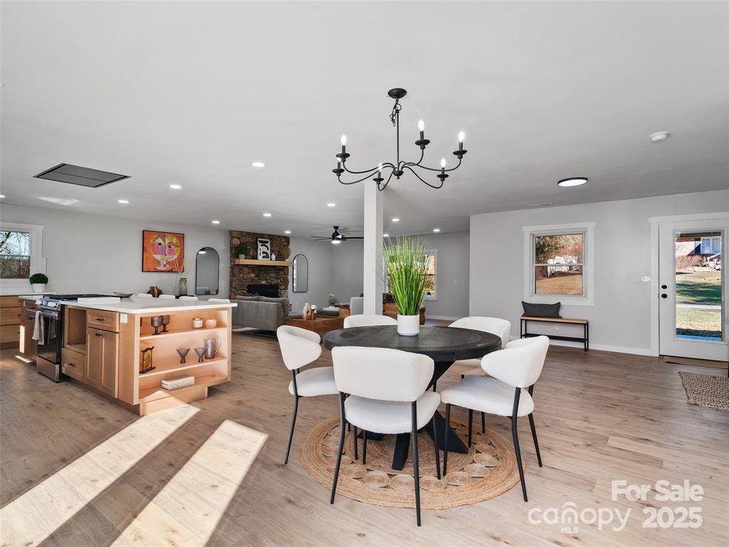 1109 South Prestonwood Drive, Hendersonville, NC 28739