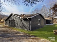 1109 South Prestonwood Drive, Hendersonville, NC 28739