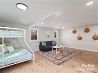 1109 South Prestonwood Drive, Hendersonville, NC 28739