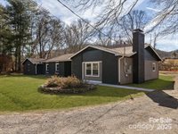 1109 South Prestonwood Drive, Hendersonville, NC 28739