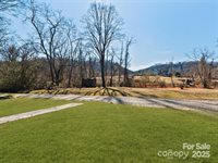 1109 South Prestonwood Drive, Hendersonville, NC 28739