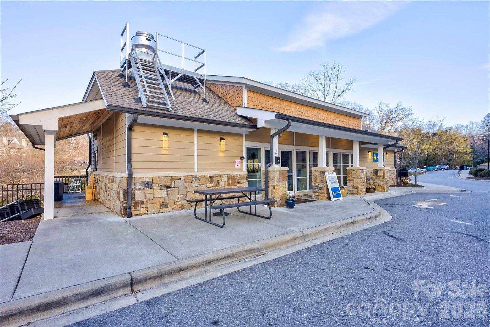 314 Bowling Park Road, Asheville, NC 28803