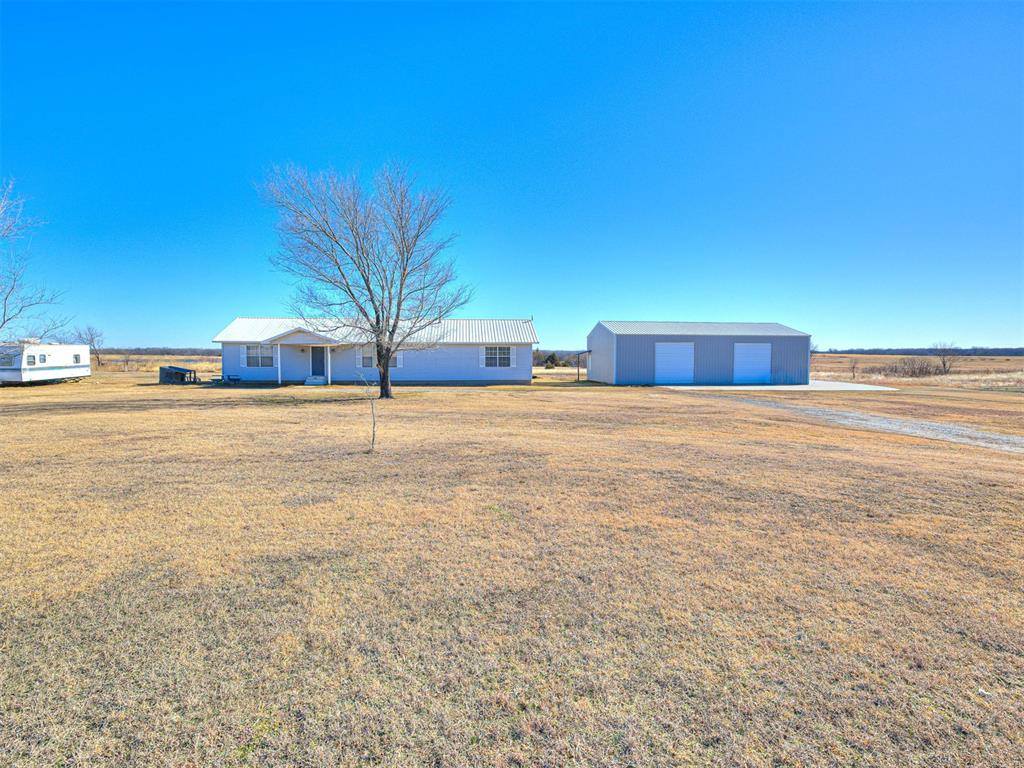10899 NS Ns 3500 Road, Prague, OK 74864