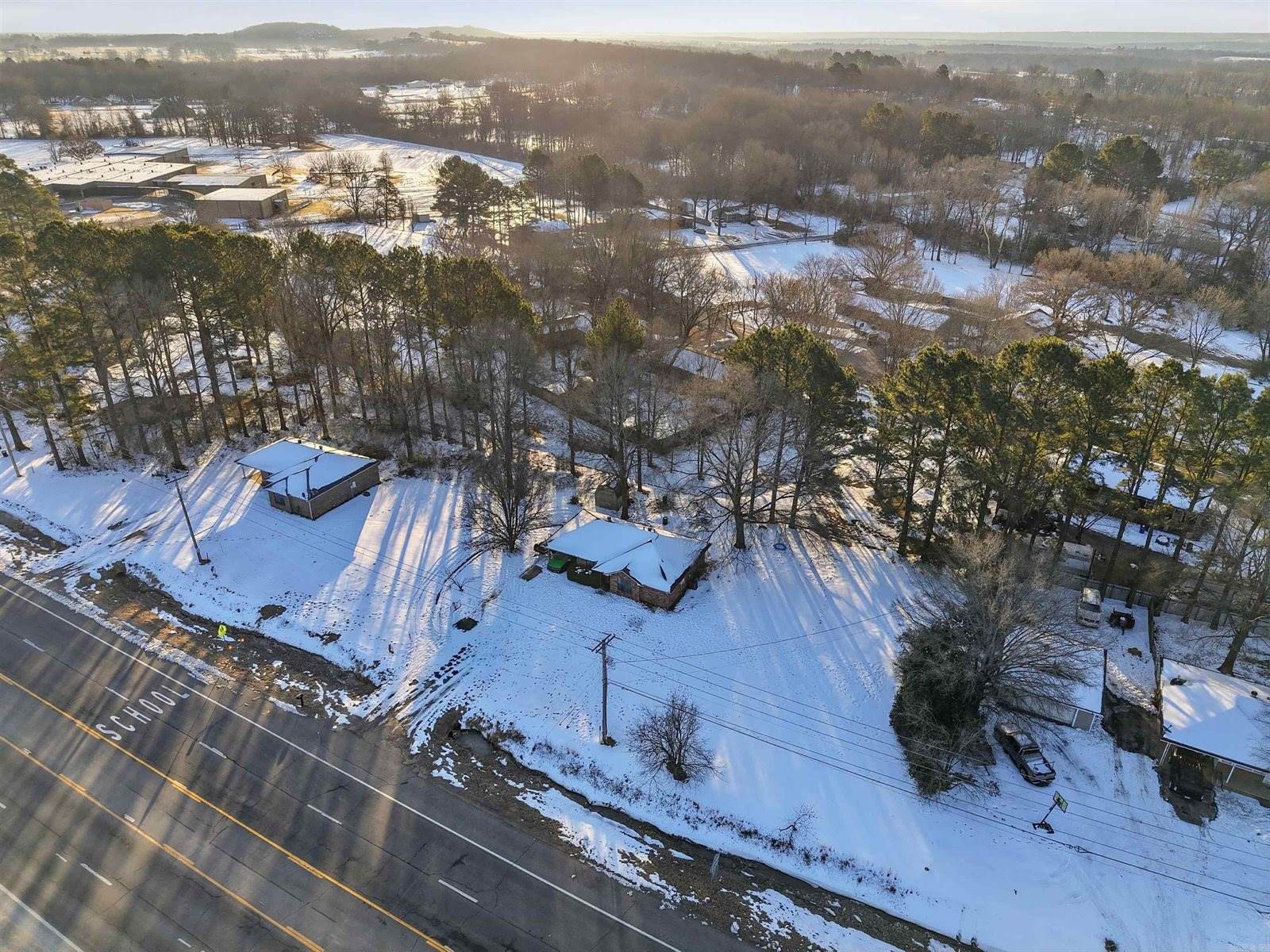 678 Main Street, Conway, AR 72032