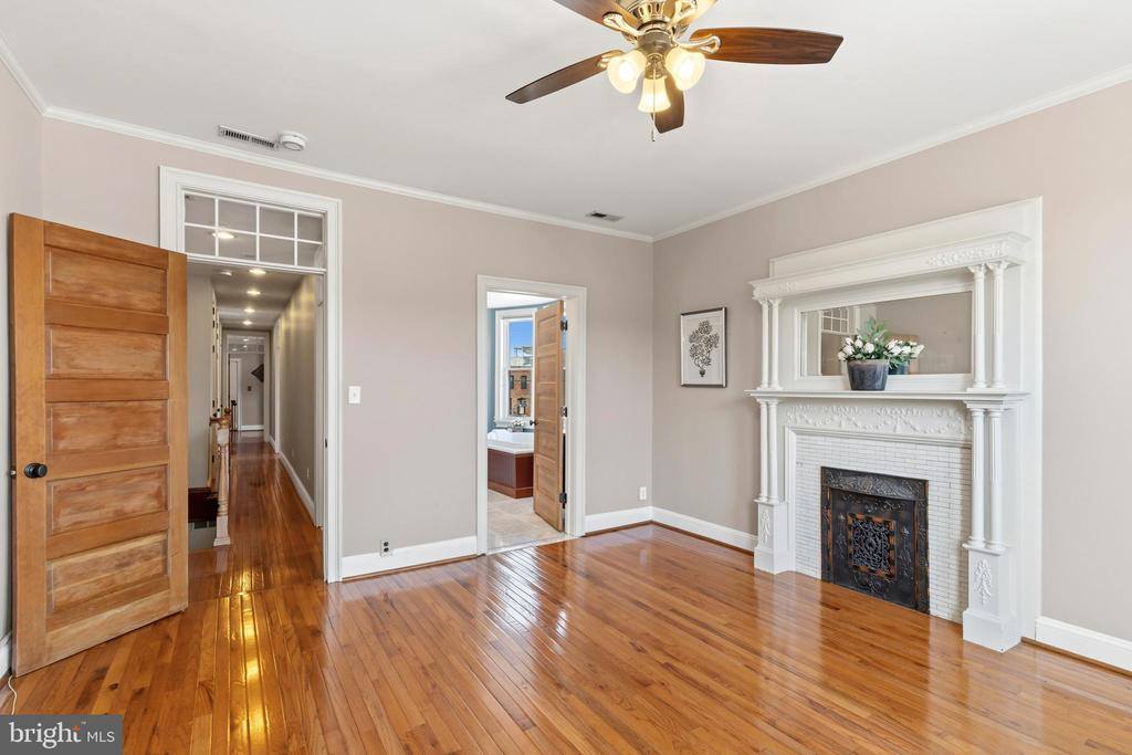 700 South Ellwood Avenue, Baltimore, MD 21224