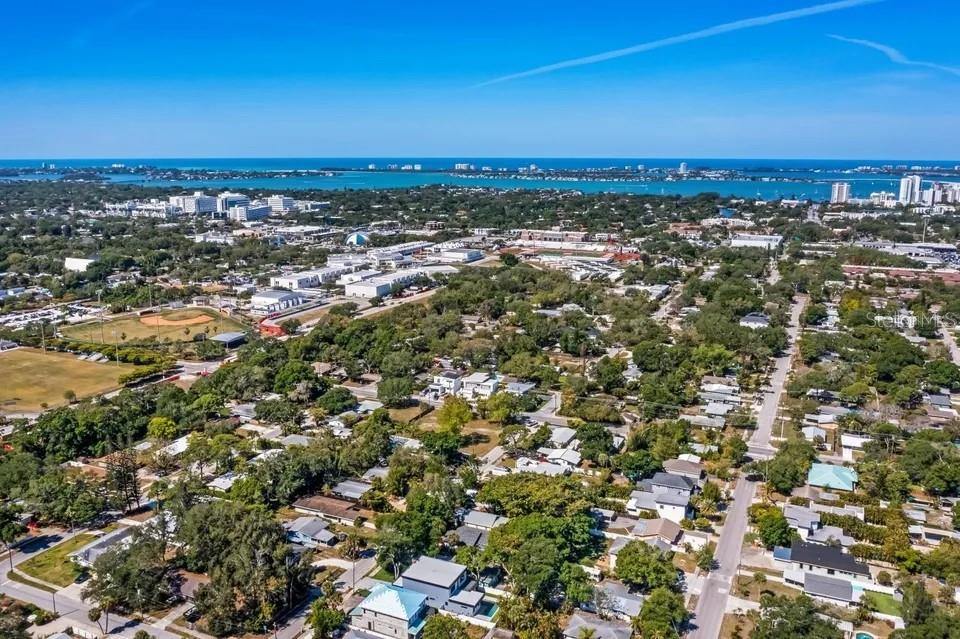 2475 Bay Street, Sarasota, FL 34237