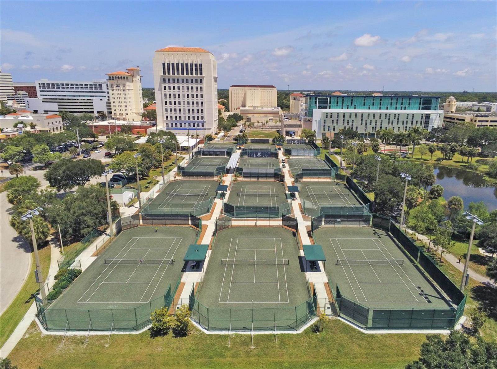 2475 Bay Street, Sarasota, FL 34237